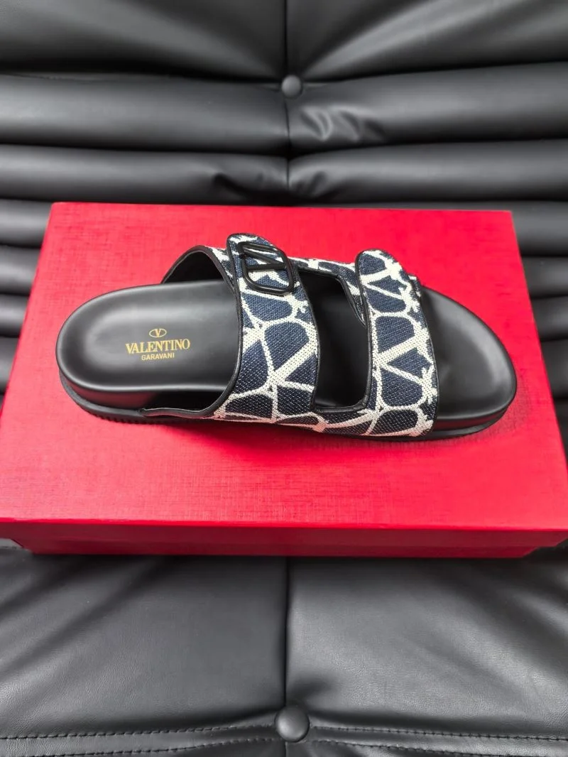 Youthful Valentino Slippers 35767