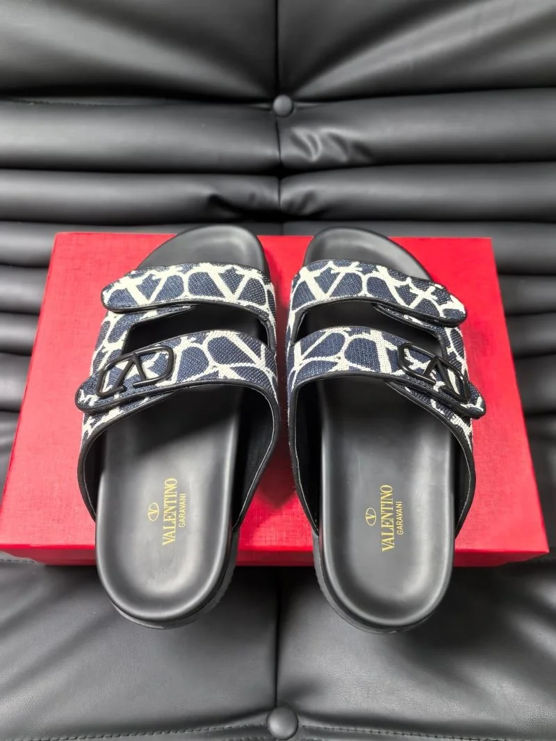 Youthful Valentino Slippers 35767