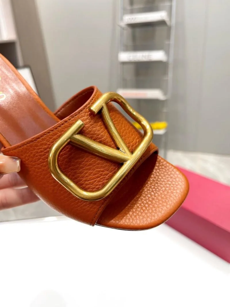 MoistureWicking Valentino Slippers 36585