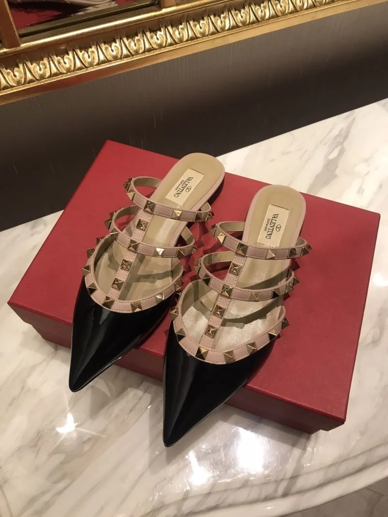 Valentino Slippers Unisex 36571