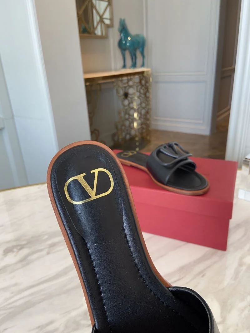 NewStyle Valentino Slippers 36584