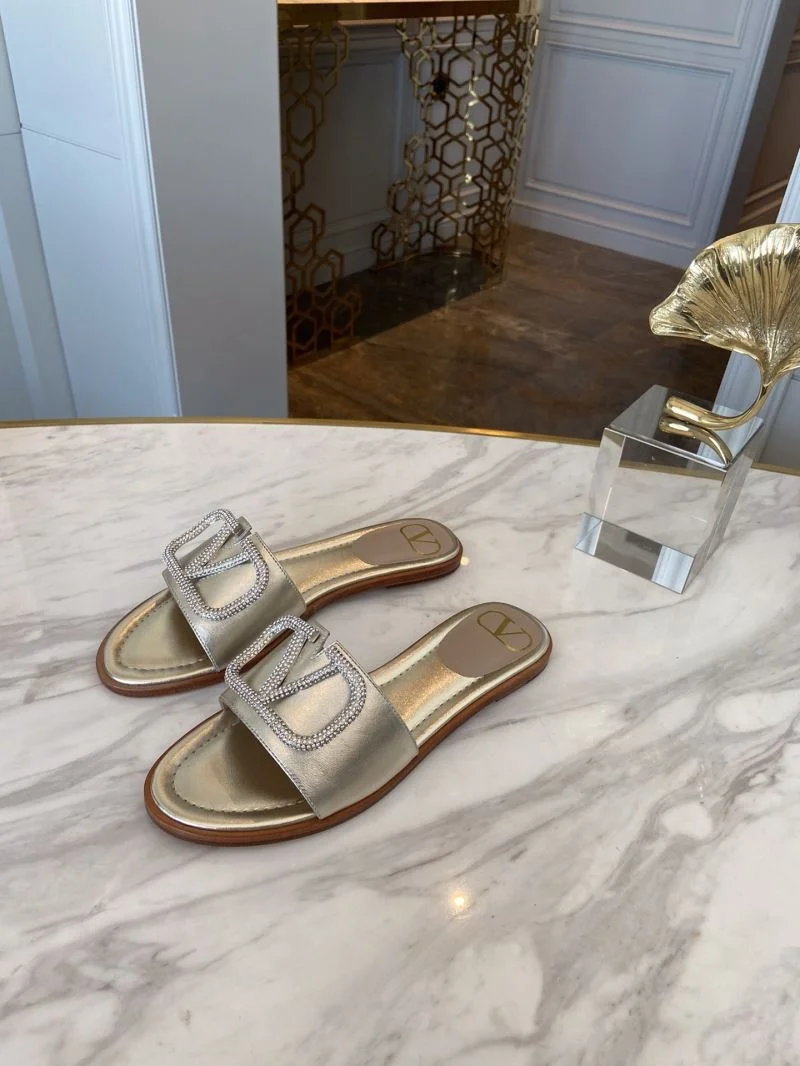 Durable Valentino Slippers 36560