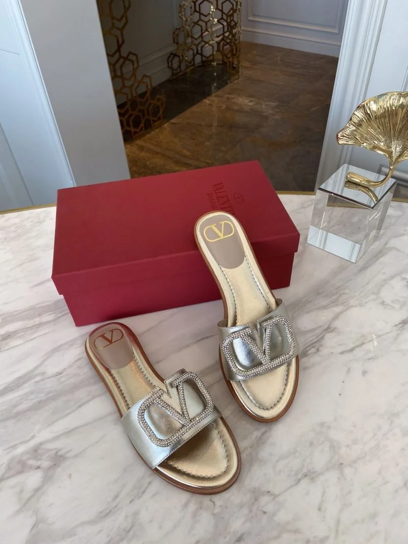Durable Valentino Slippers 36560