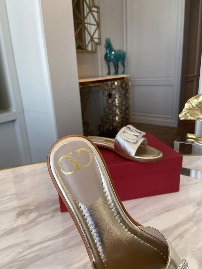 Durable Valentino Slippers 36560