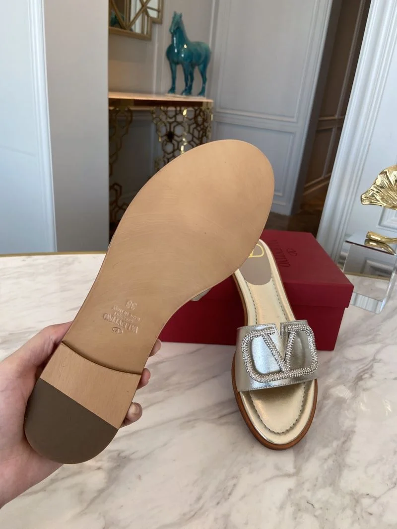 Durable Valentino Slippers 36560