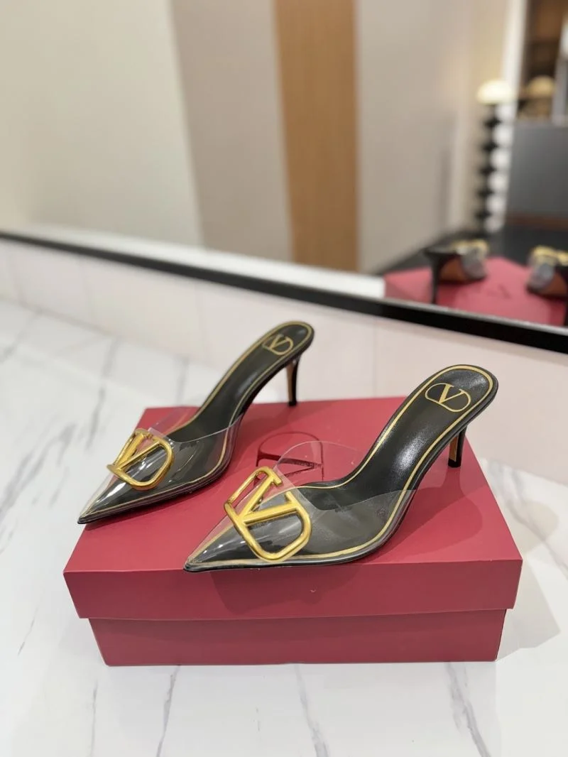 Efficient Valentino Slippers 36548