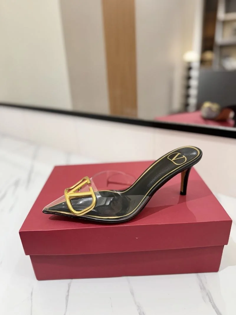 Efficient Valentino Slippers 36548