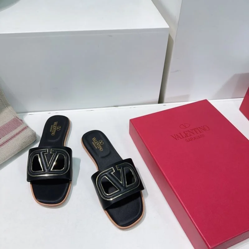 Refined Valentino Slippers 36538