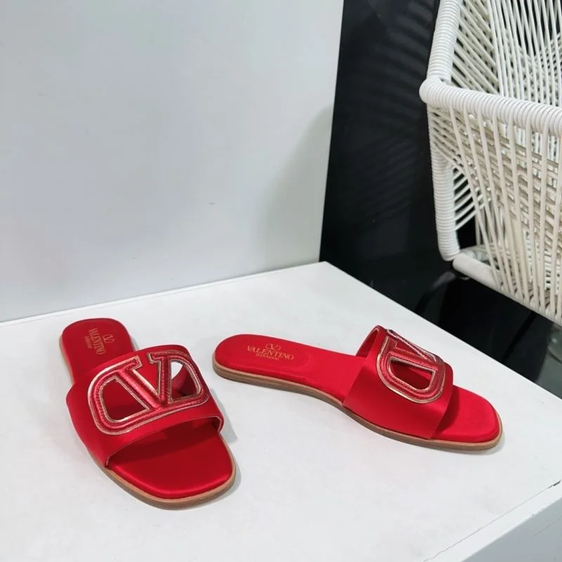 Popular Valentino Slippers 36522