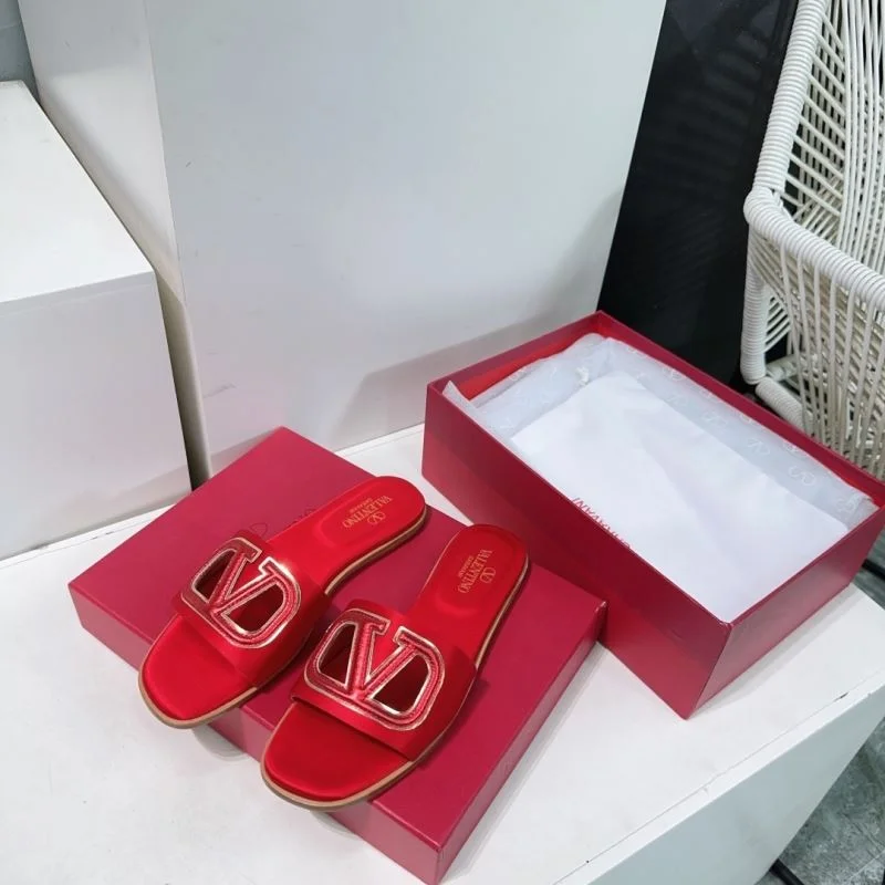 Popular Valentino Slippers 36522