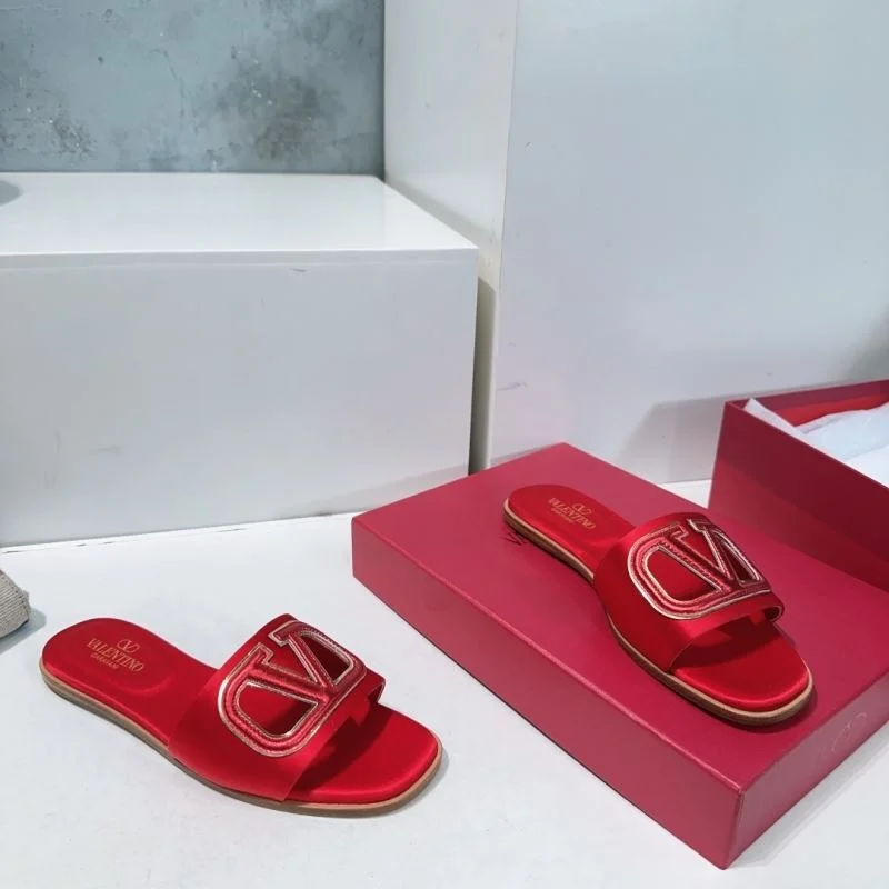 Popular Valentino Slippers 36522