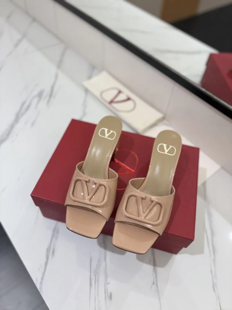QuickDry Valentino Slippers 36534