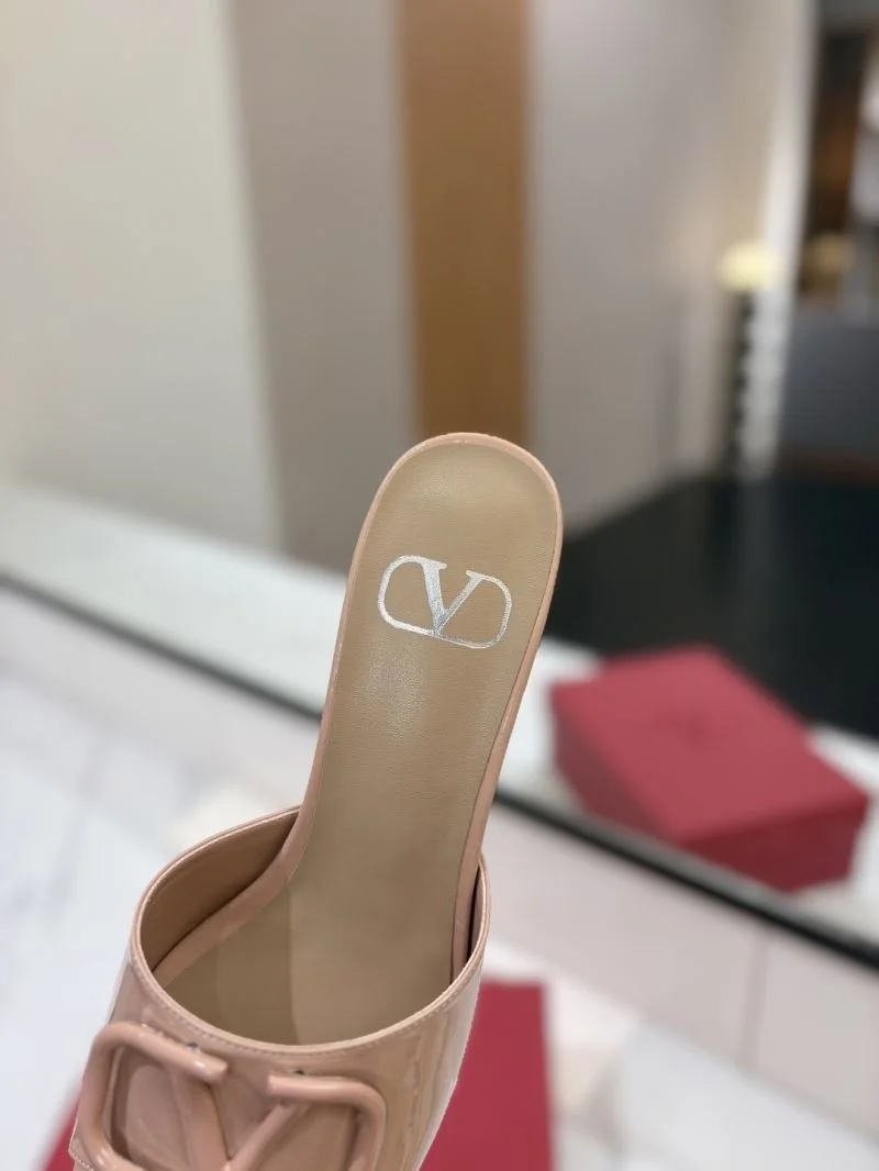 QuickDry Valentino Slippers 36534