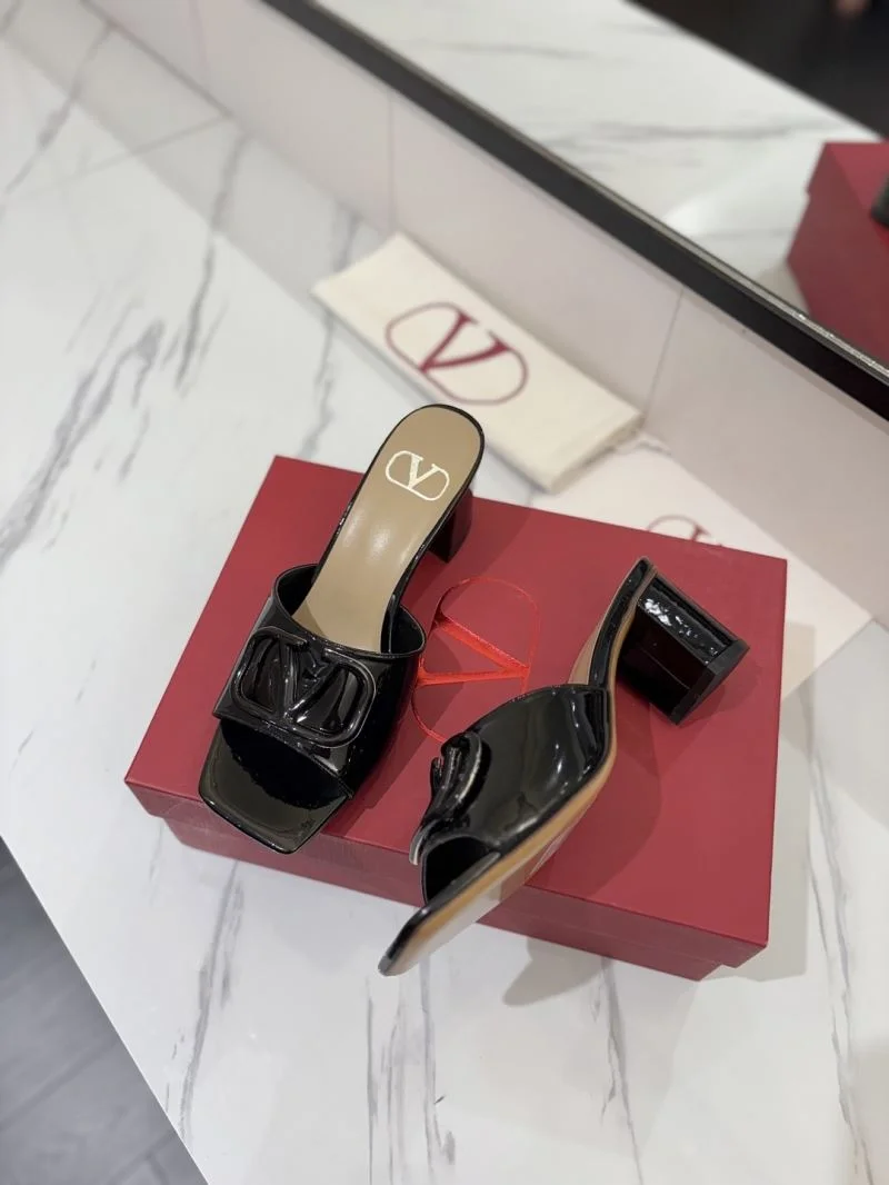Compact Valentino Slippers 36523