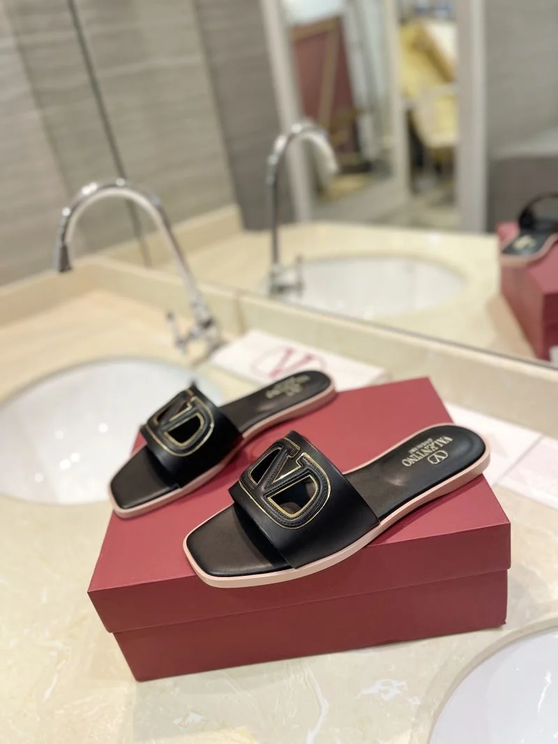 Comfortable Valentino Slippers 36541