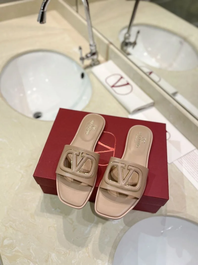 OdorResistant Valentino Slippers 36539