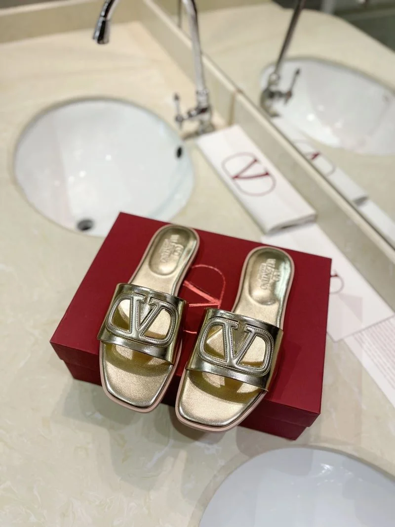 Comfortable Valentino Slippers 36533