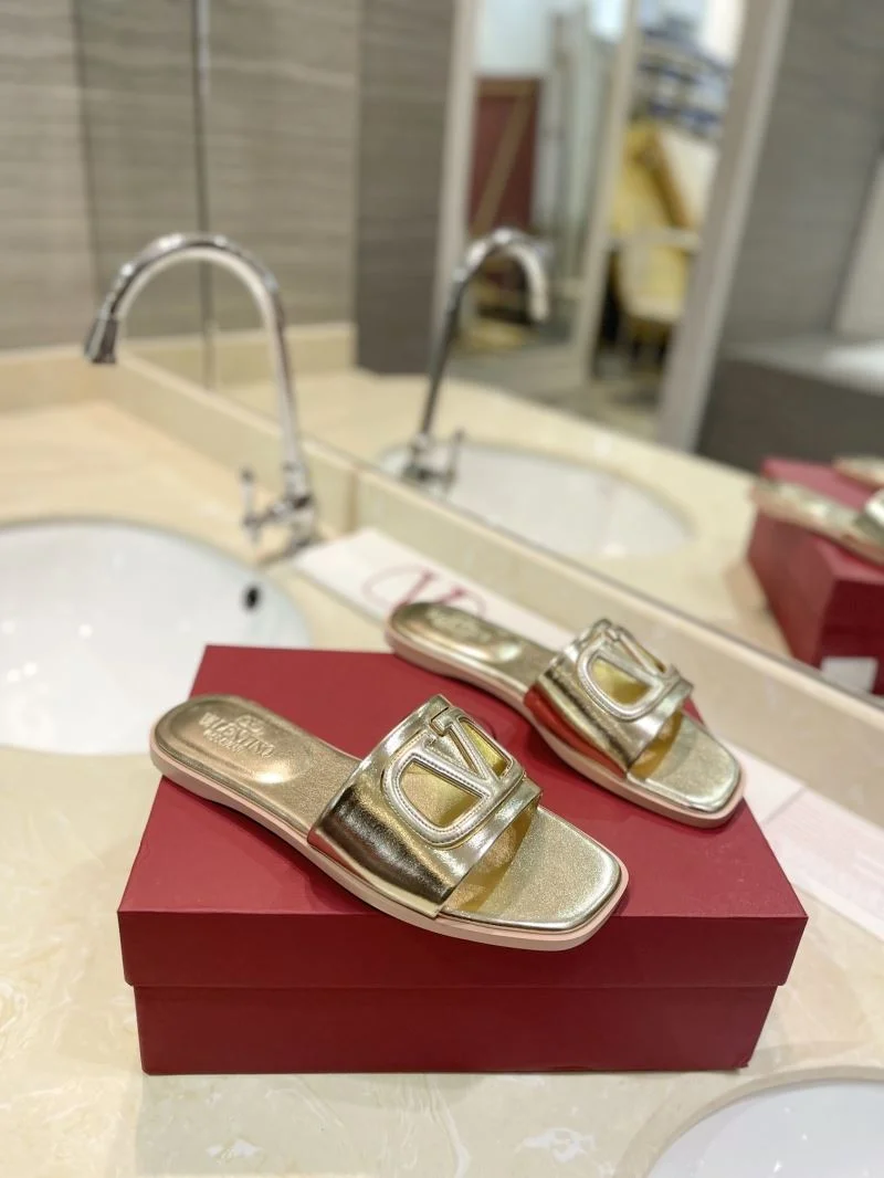 Comfortable Valentino Slippers 36533