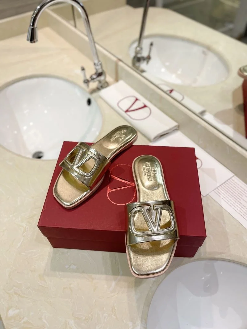 Comfortable Valentino Slippers 36533