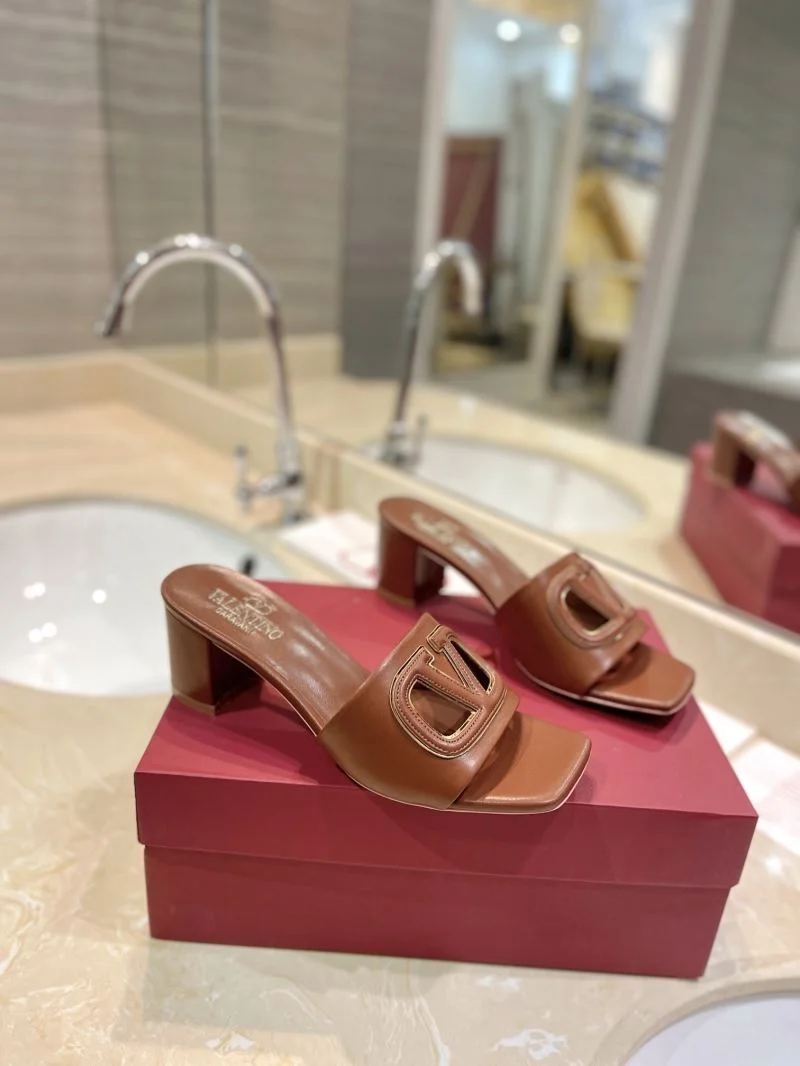 FashionForward Valentino Slippers 36511
