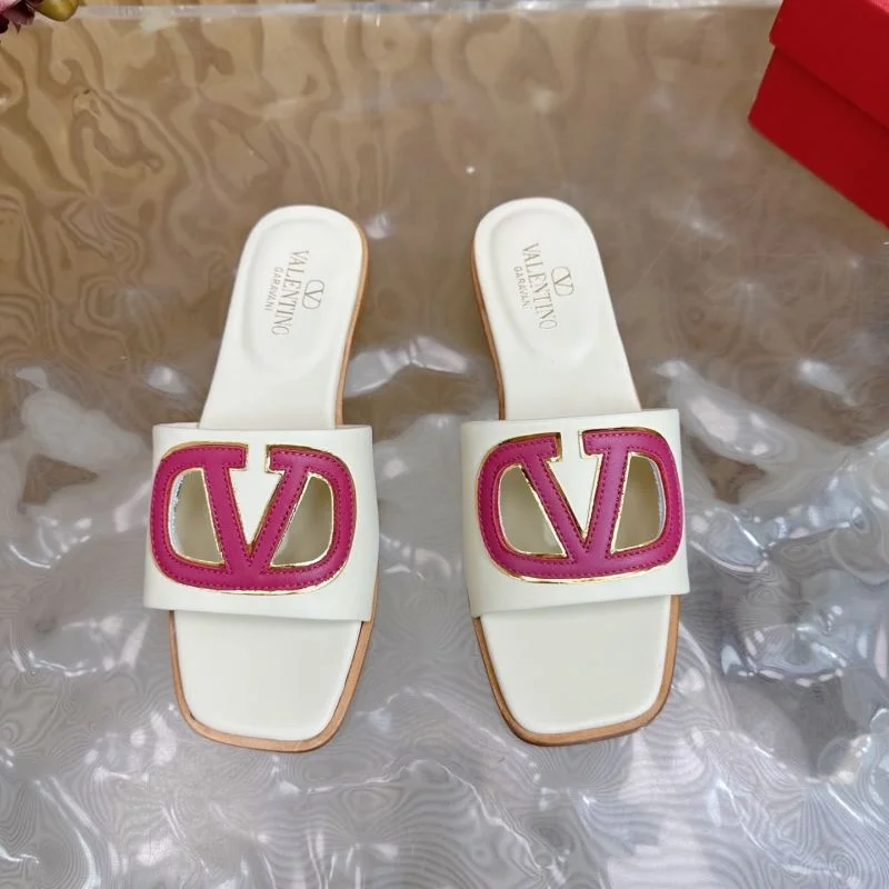 Resilient Valentino Slippers 36488