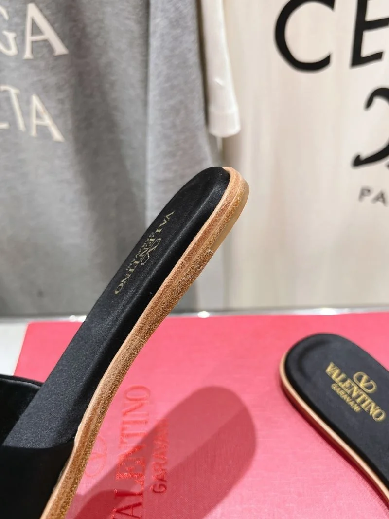 Valentino Slippers Contemporary 36301