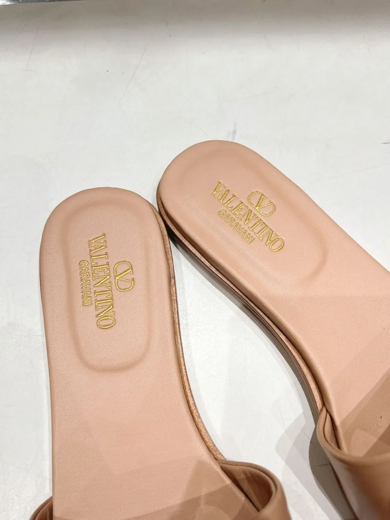 Valentino Slippers TimelessDesign 36288