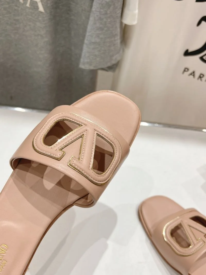 Valentino Slippers TimelessDesign 36288