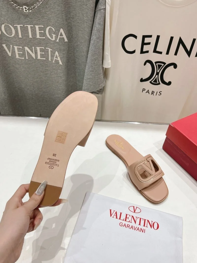 Valentino Slippers TimelessDesign 36288
