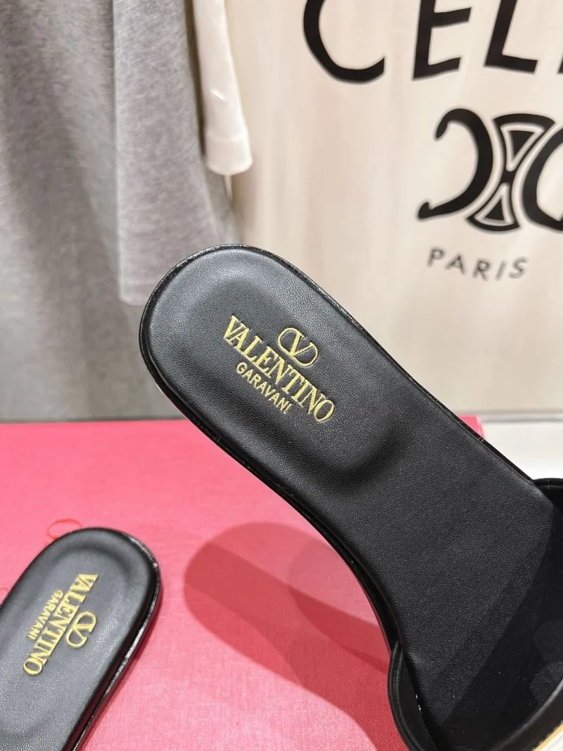 Reliable Valentino Slippers 36283