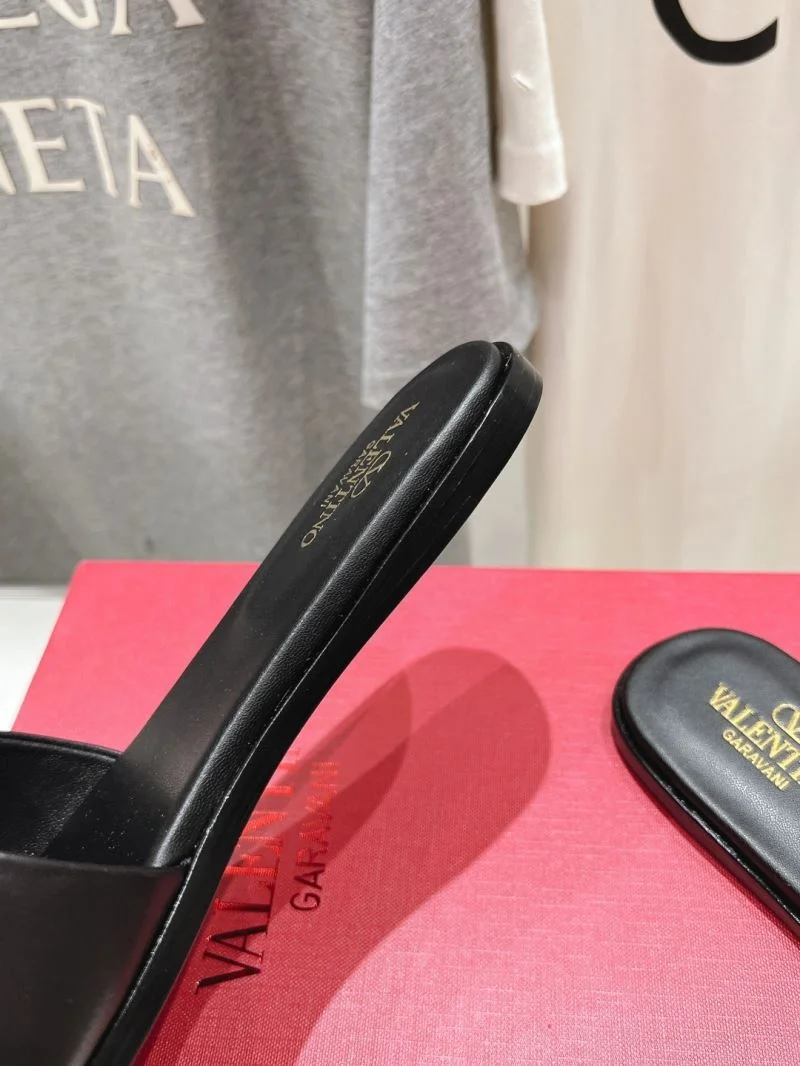 Reliable Valentino Slippers 36283