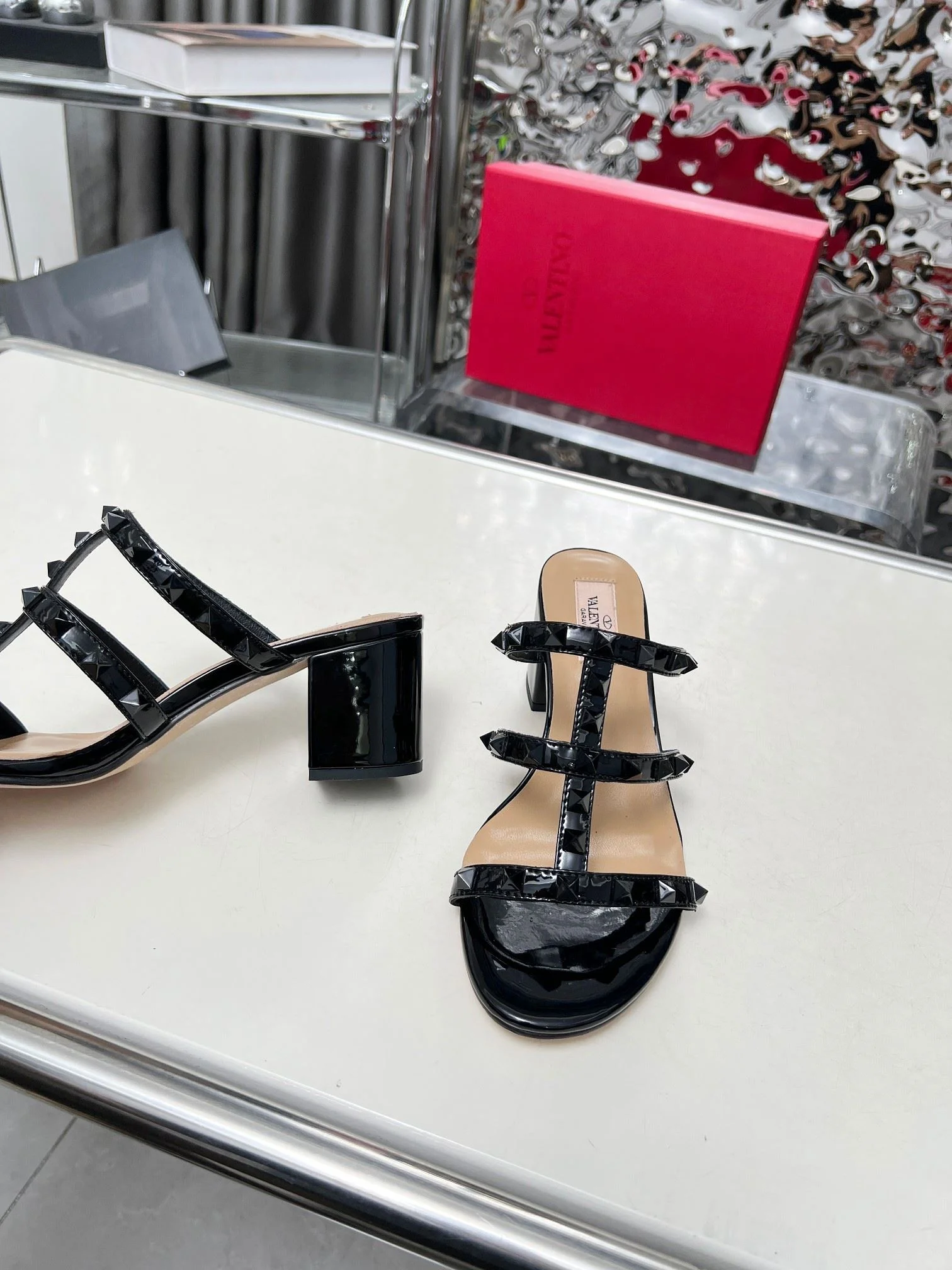 Valentino Slippers Breathable 35894