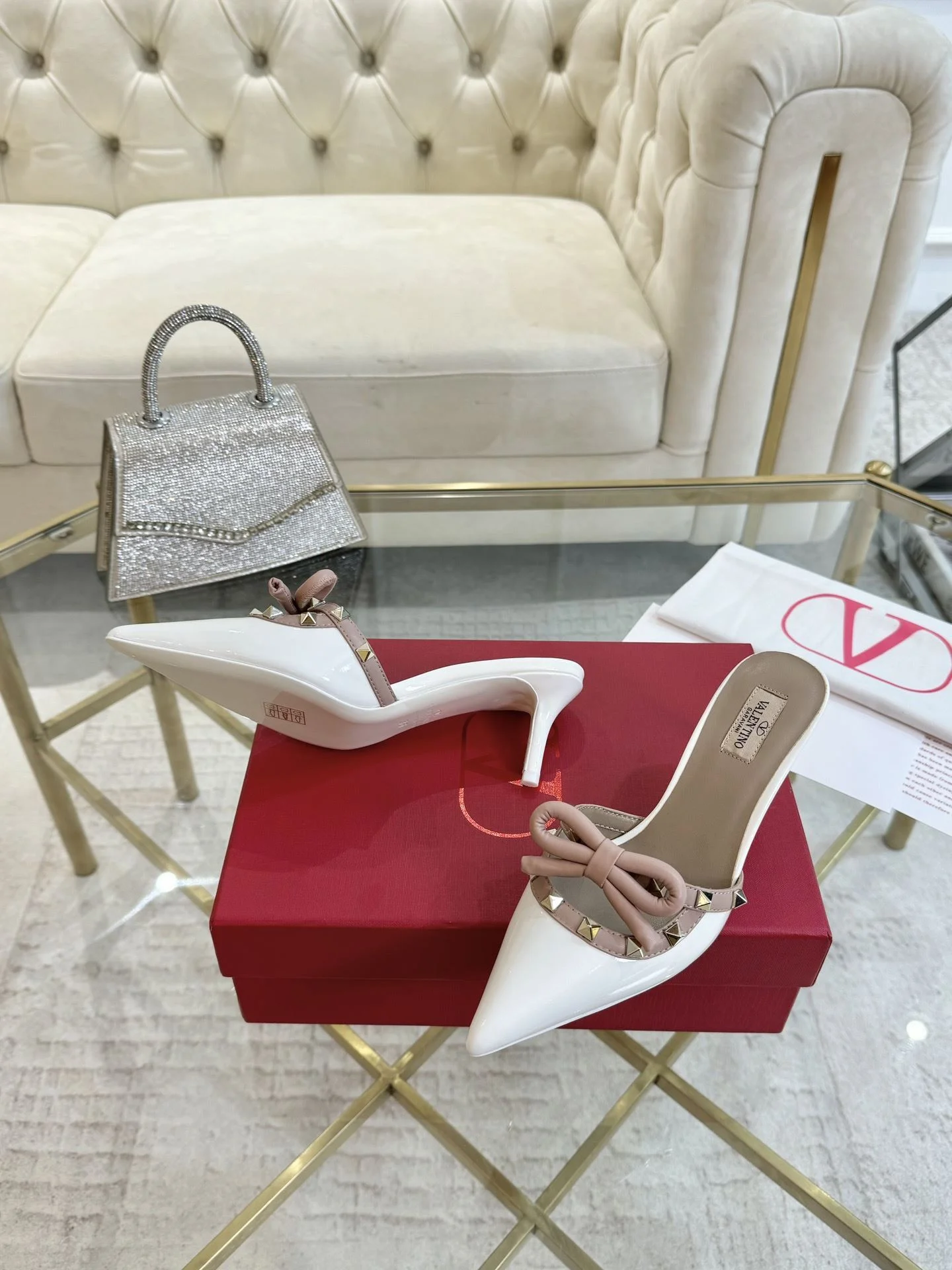 Valentino Slippers Minimalist 35900