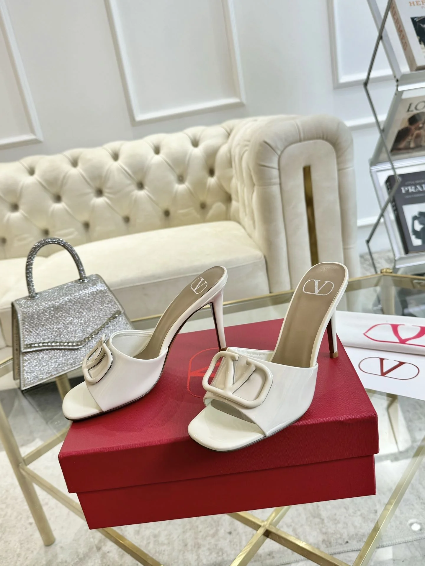 Valentino Slippers Upgraded 35912