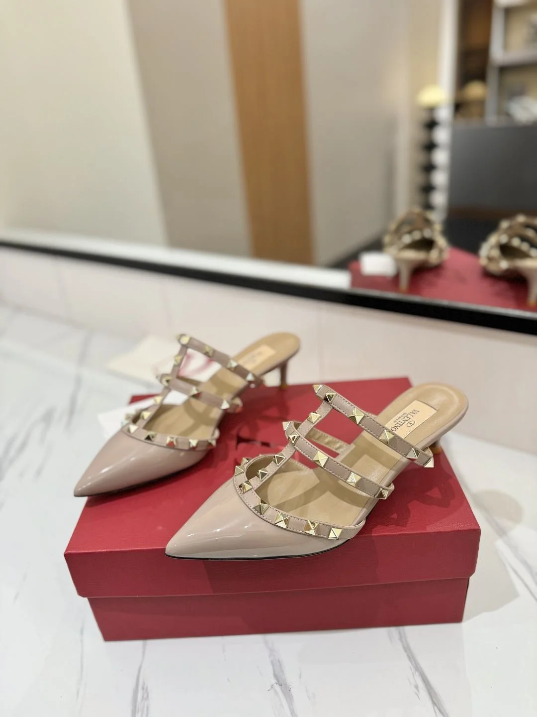 Valentino Slippers Resilient 35903
