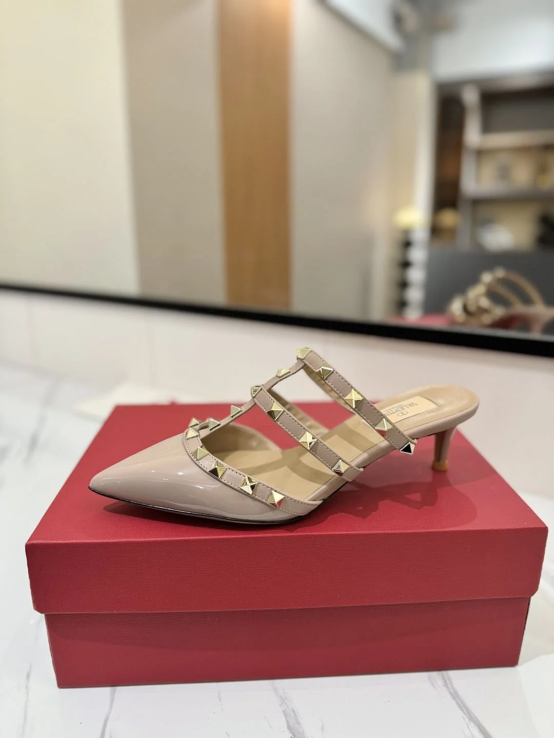 Valentino Slippers Resilient 35903