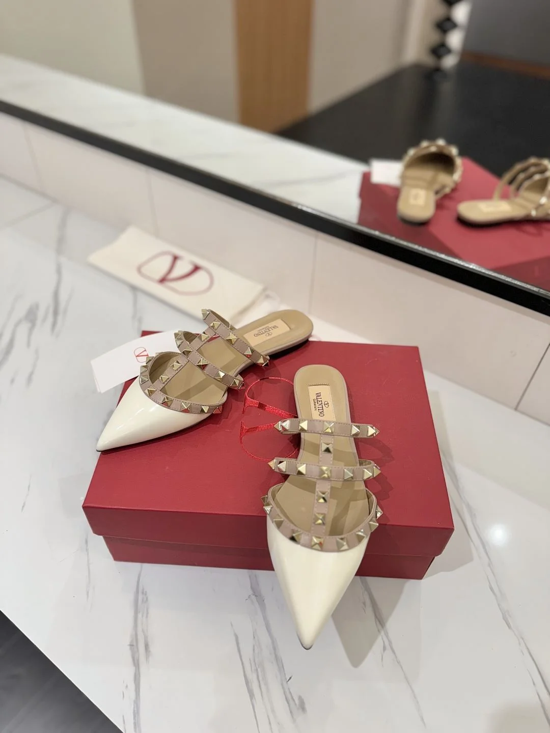 Effortless Valentino Slippers 35897