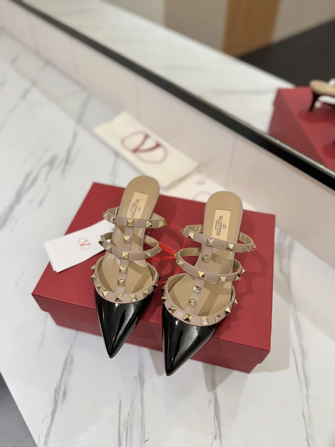 Valentino Slippers Comfortable 35883