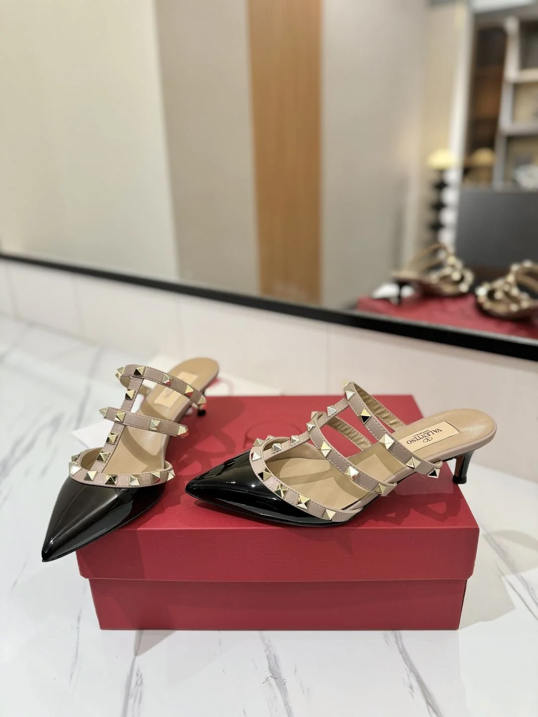 Valentino Slippers Comfortable 35883