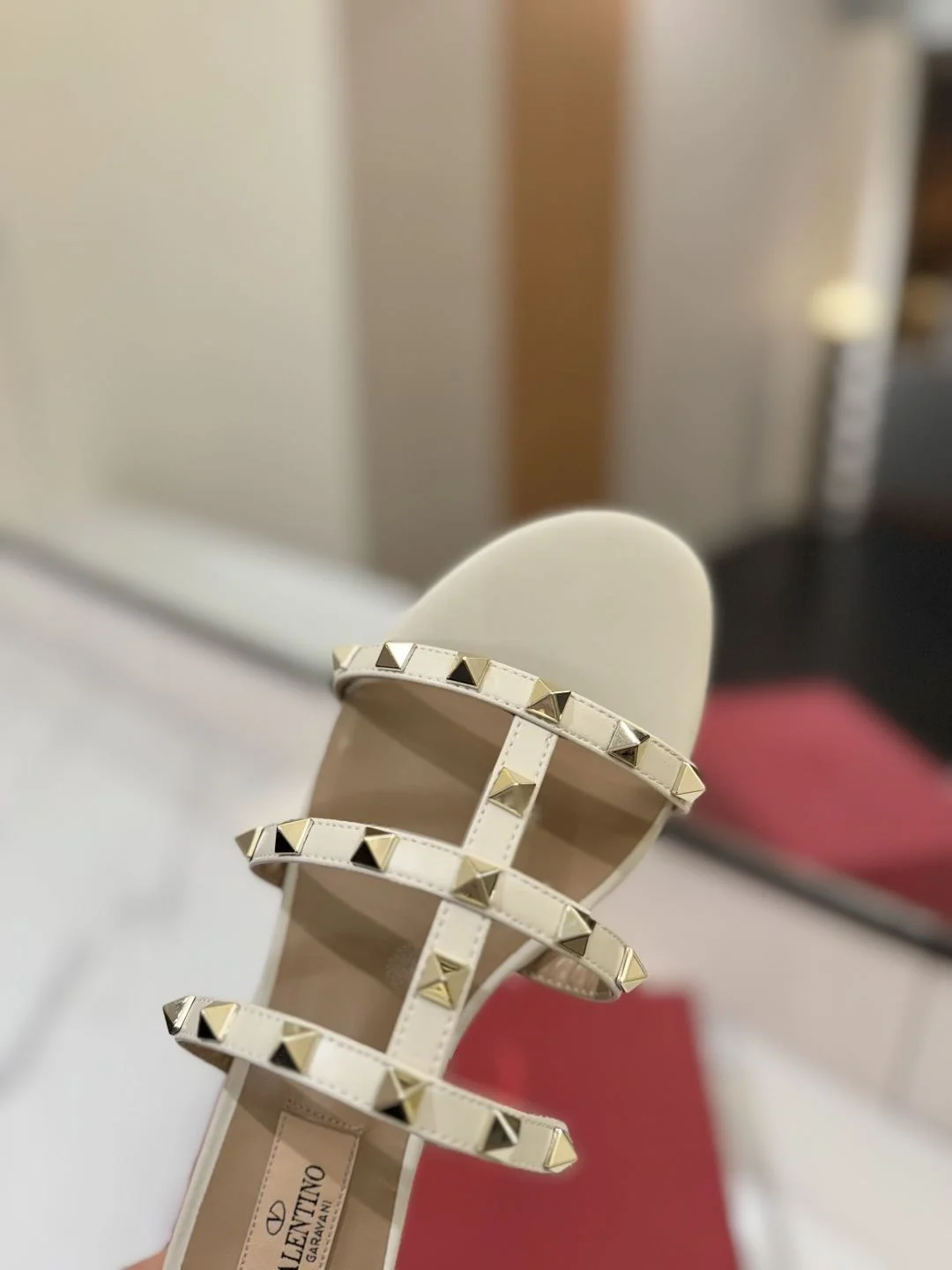 Valentino Slippers Bold 35878