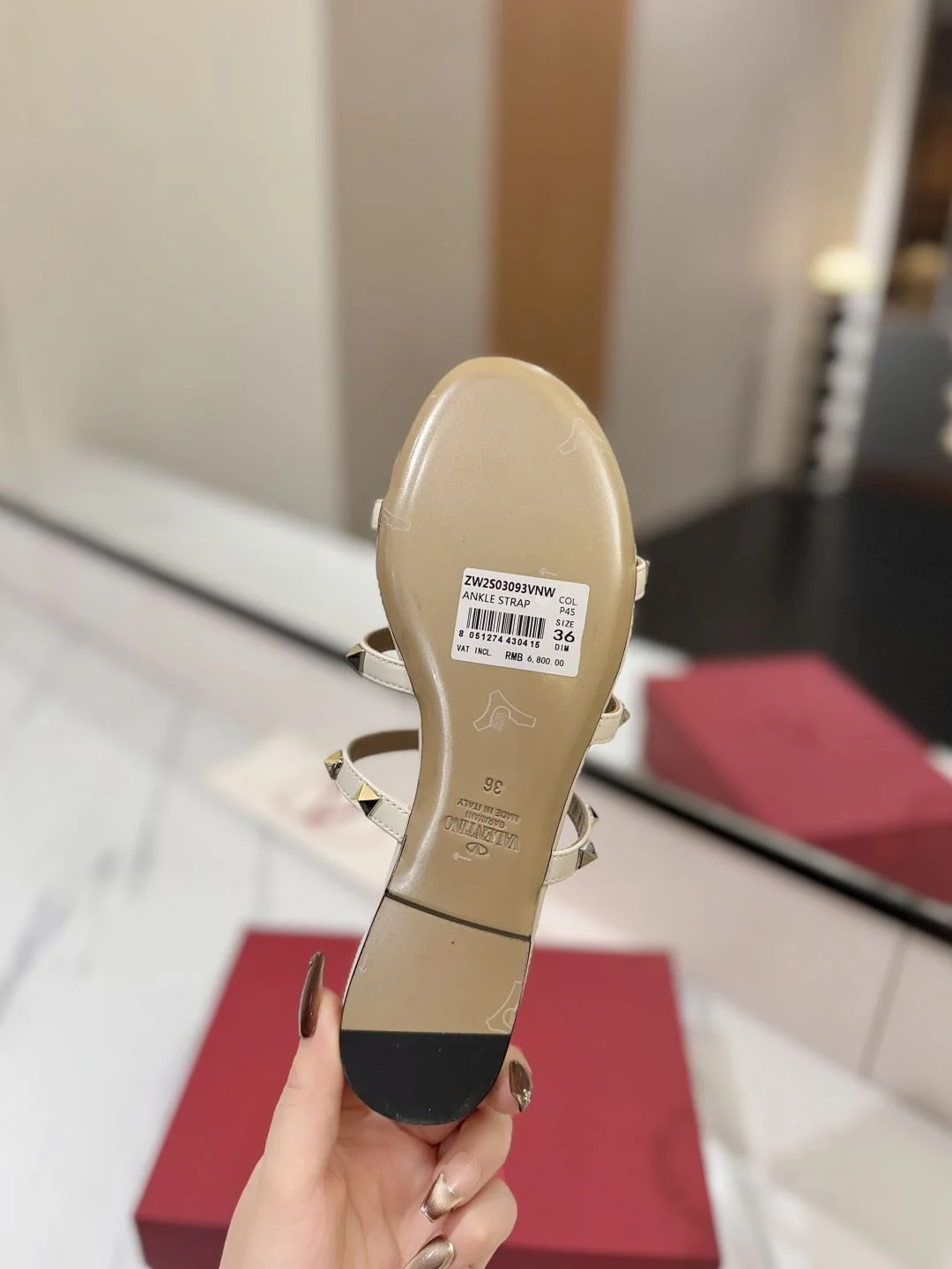 Valentino Slippers Bold 35878