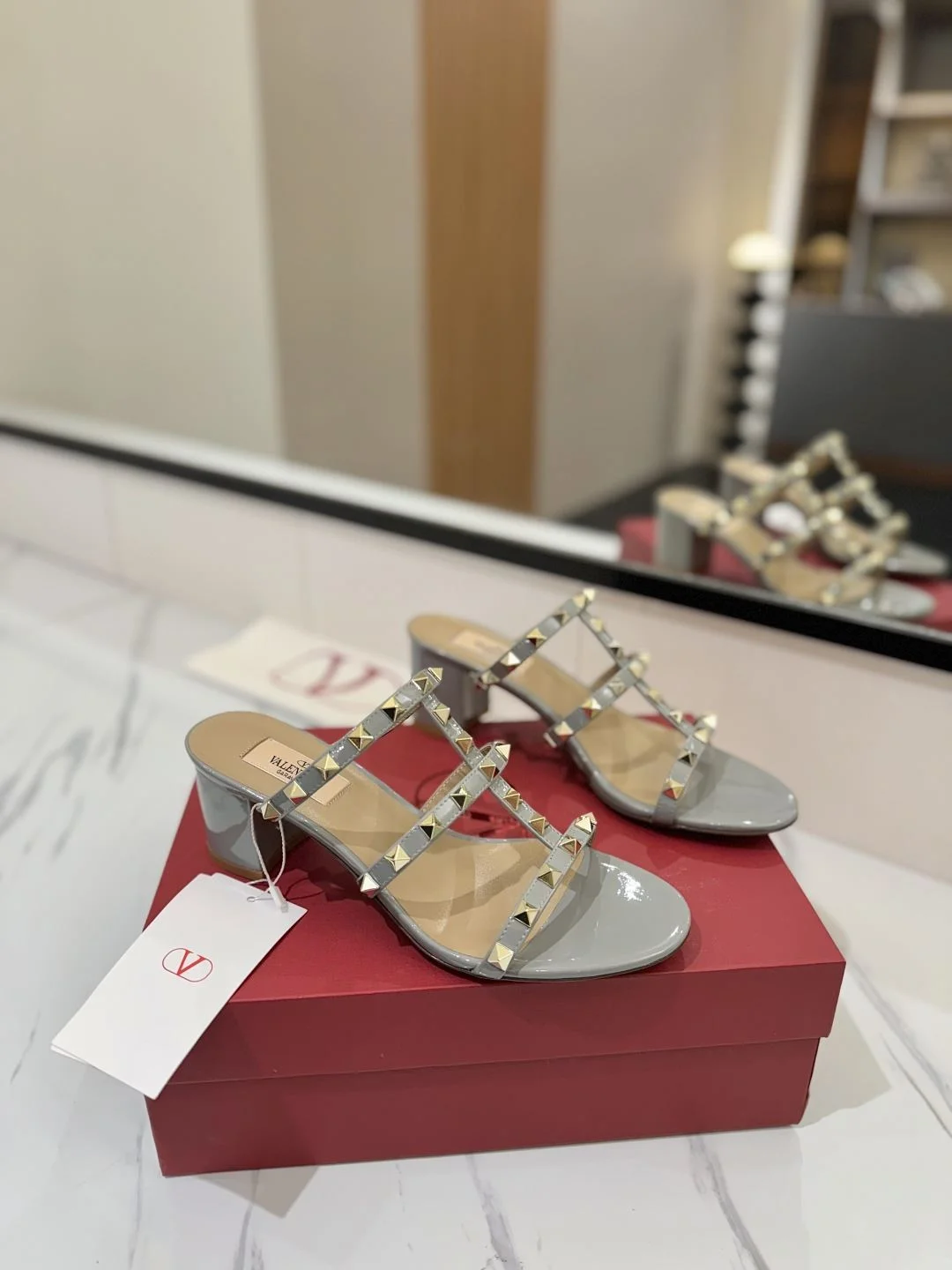 Valentino Slippers Resilient 35879
