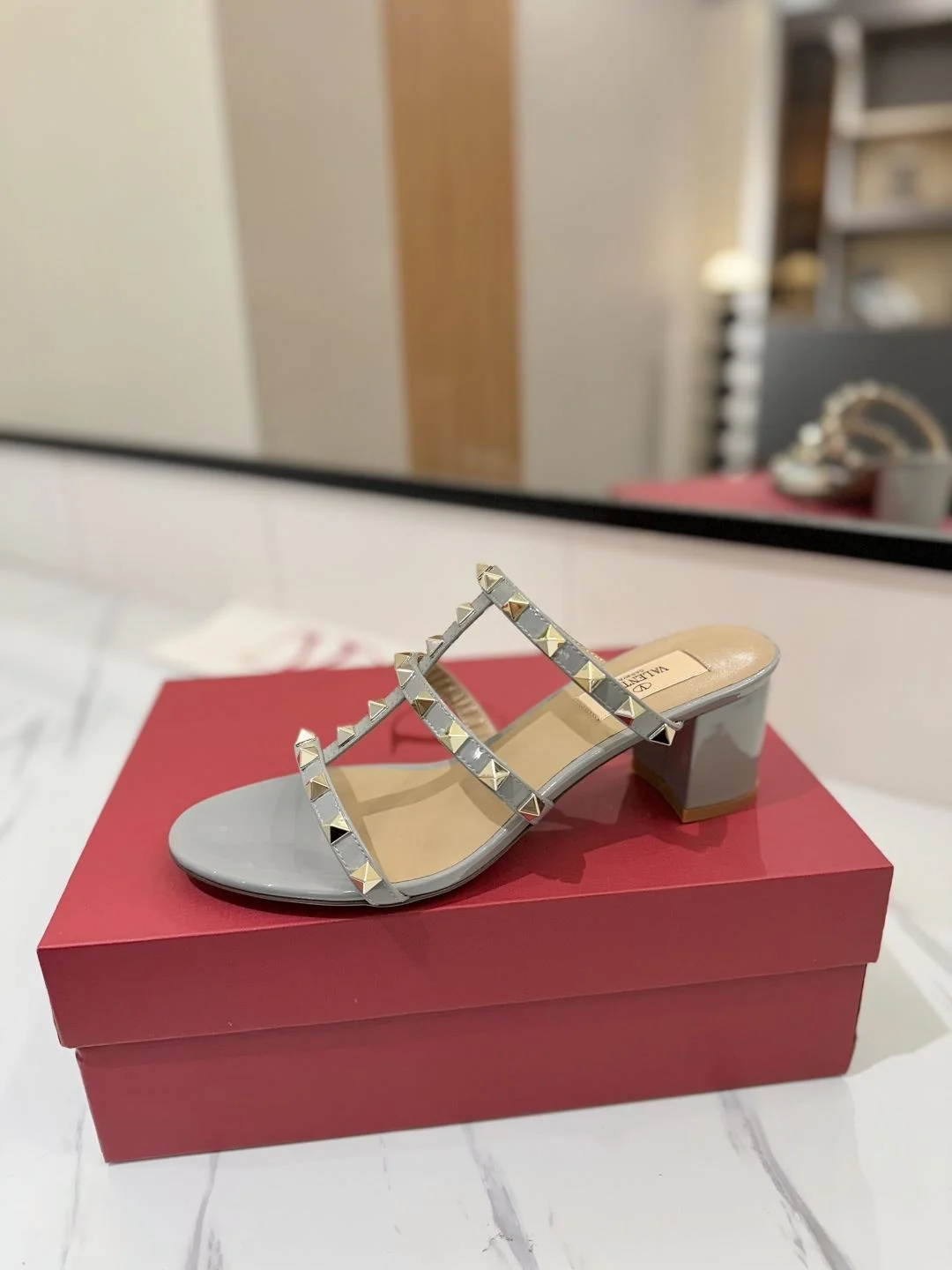 Valentino Slippers Resilient 35879