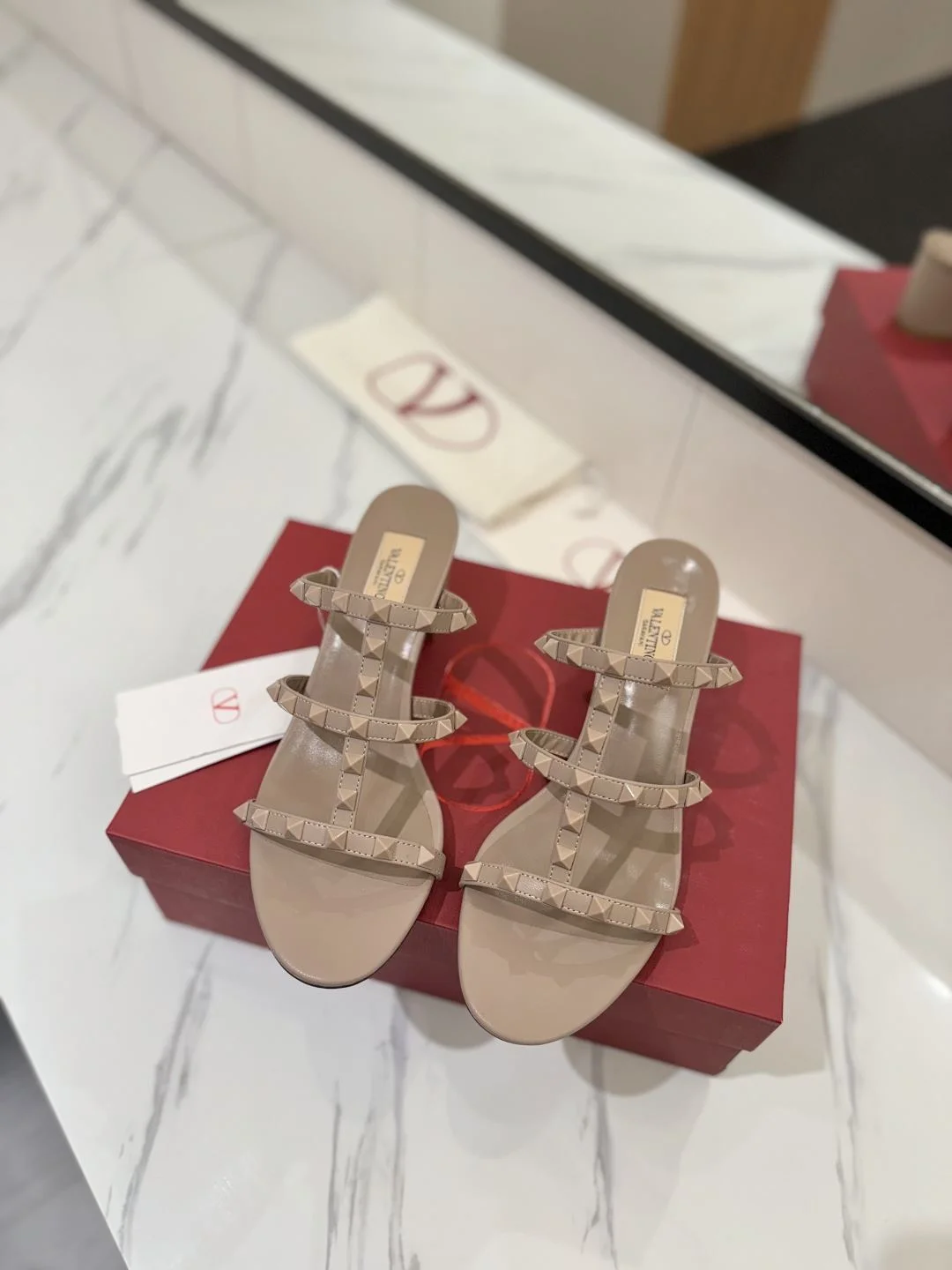 Valentino Slippers HighQuality 35872