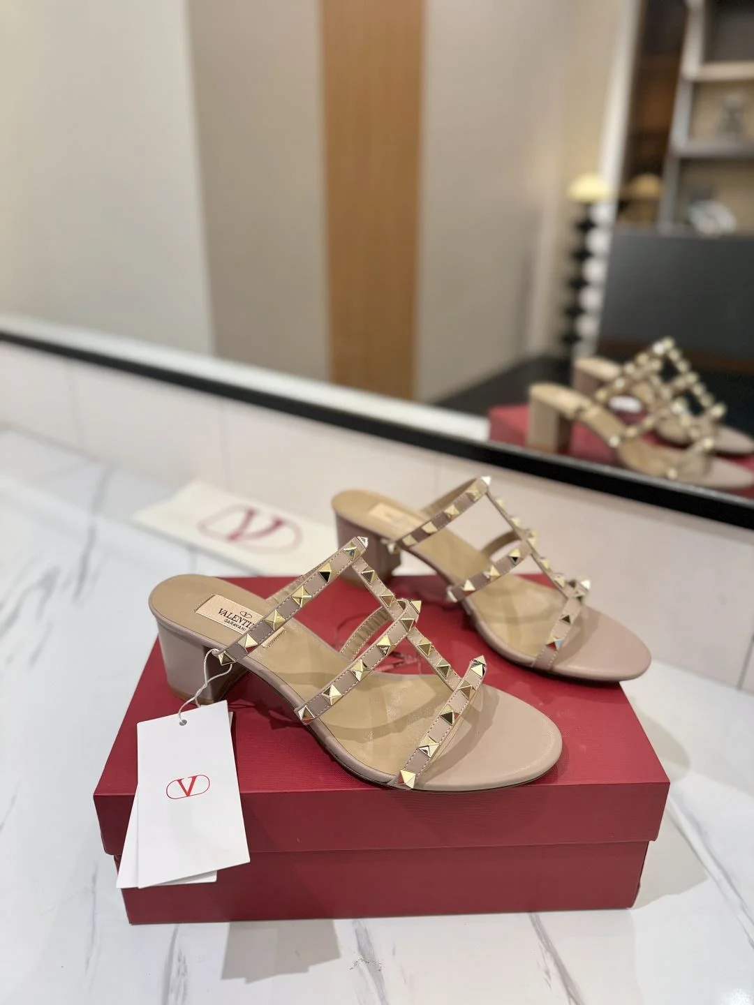 SmoothTexture Valentino Slippers 35871