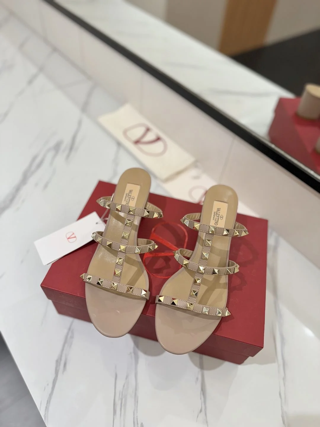 SmoothTexture Valentino Slippers 35871