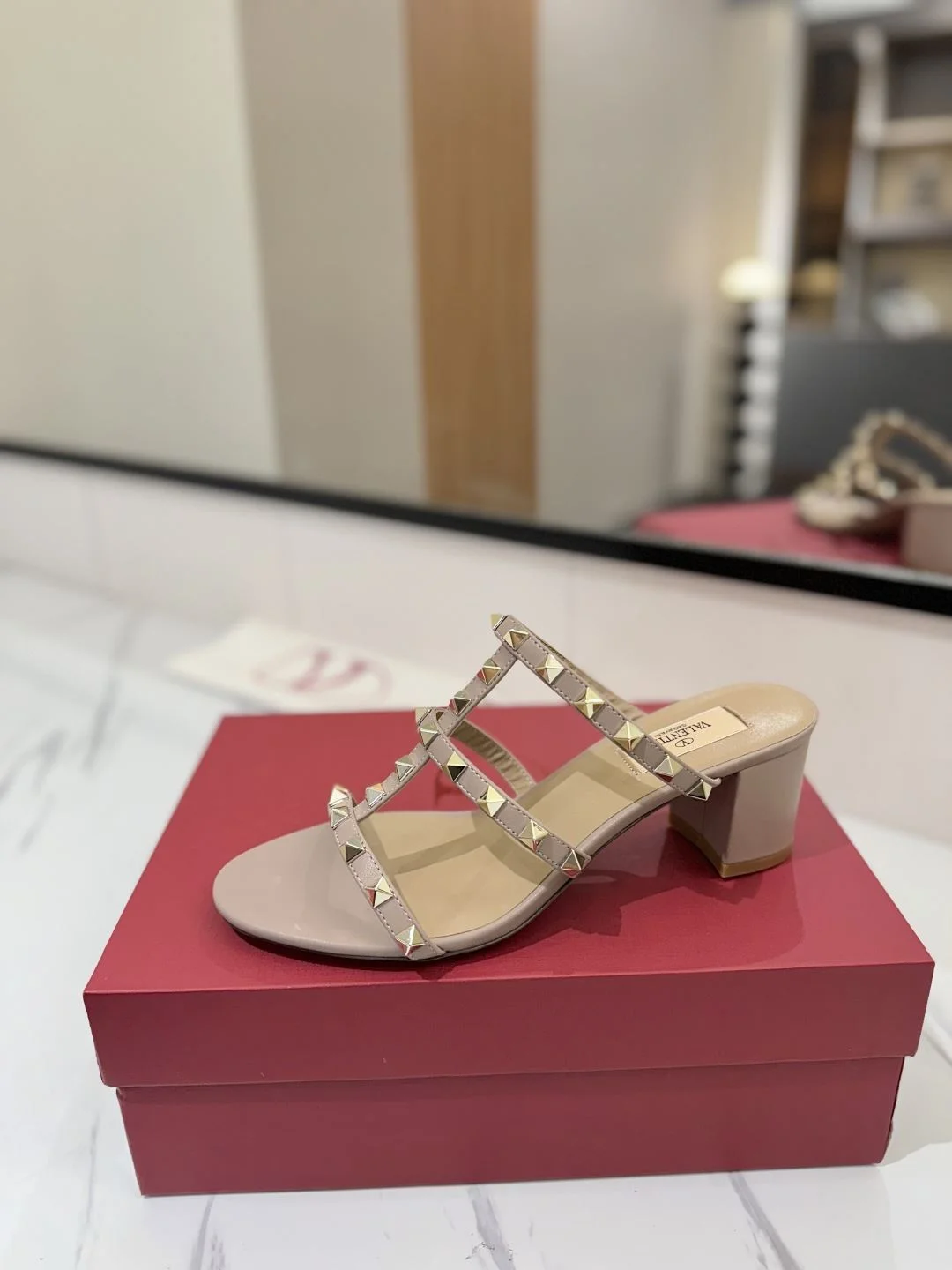 SmoothTexture Valentino Slippers 35871