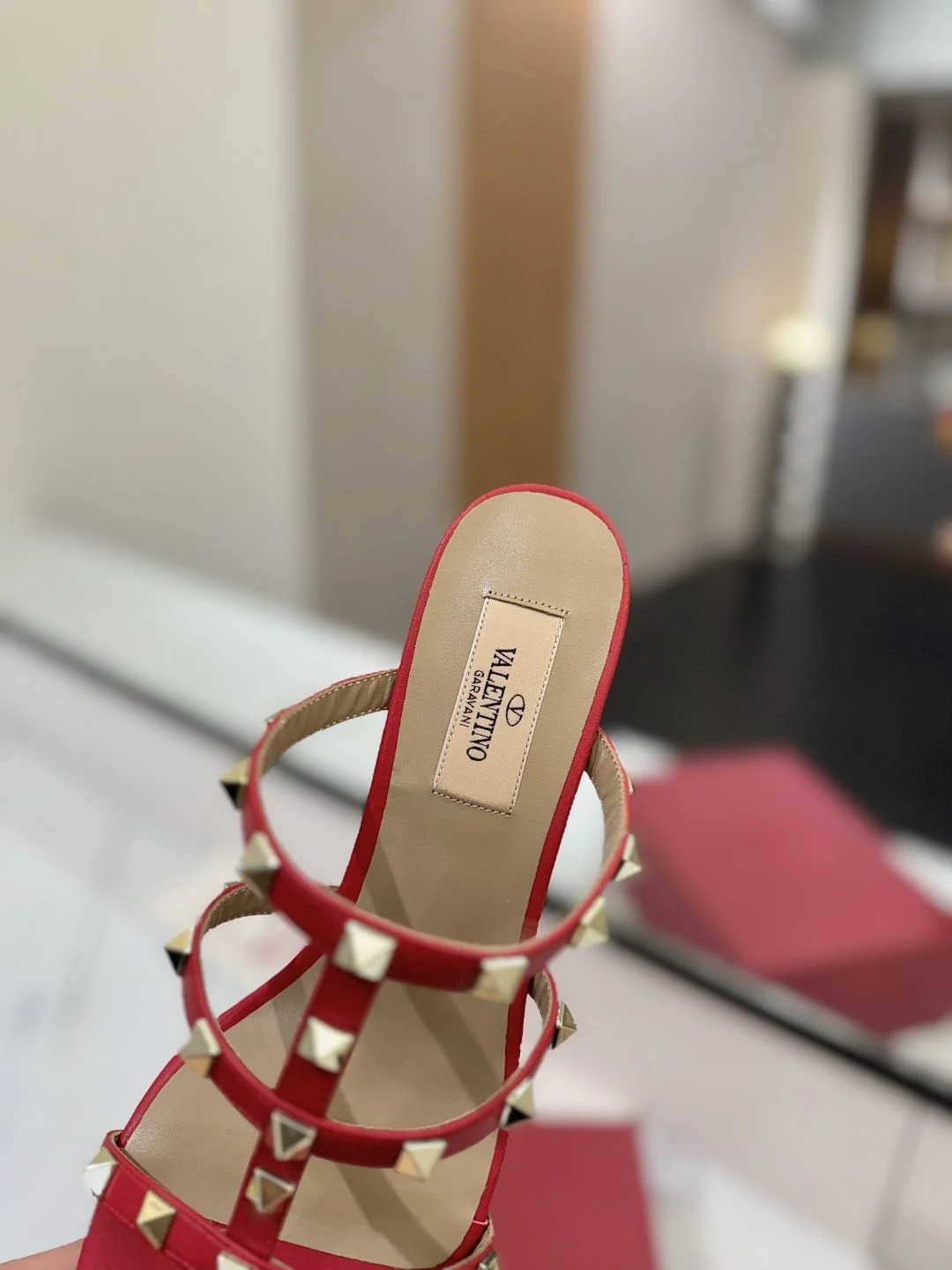 Cozy Valentino Slippers 35873