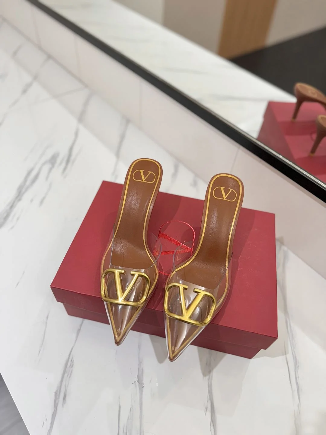OdorResistant Valentino Slippers 35861