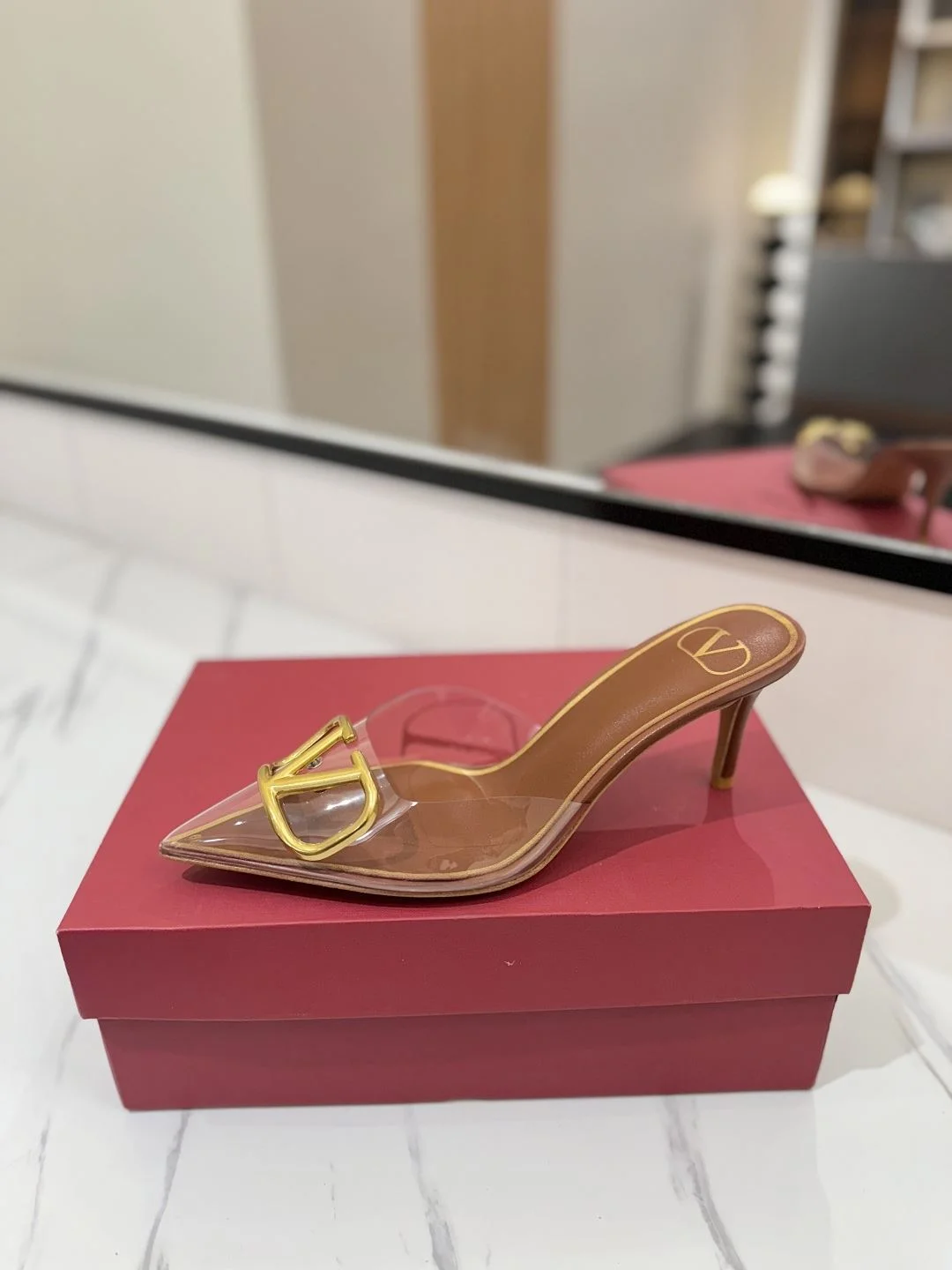 OdorResistant Valentino Slippers 35861